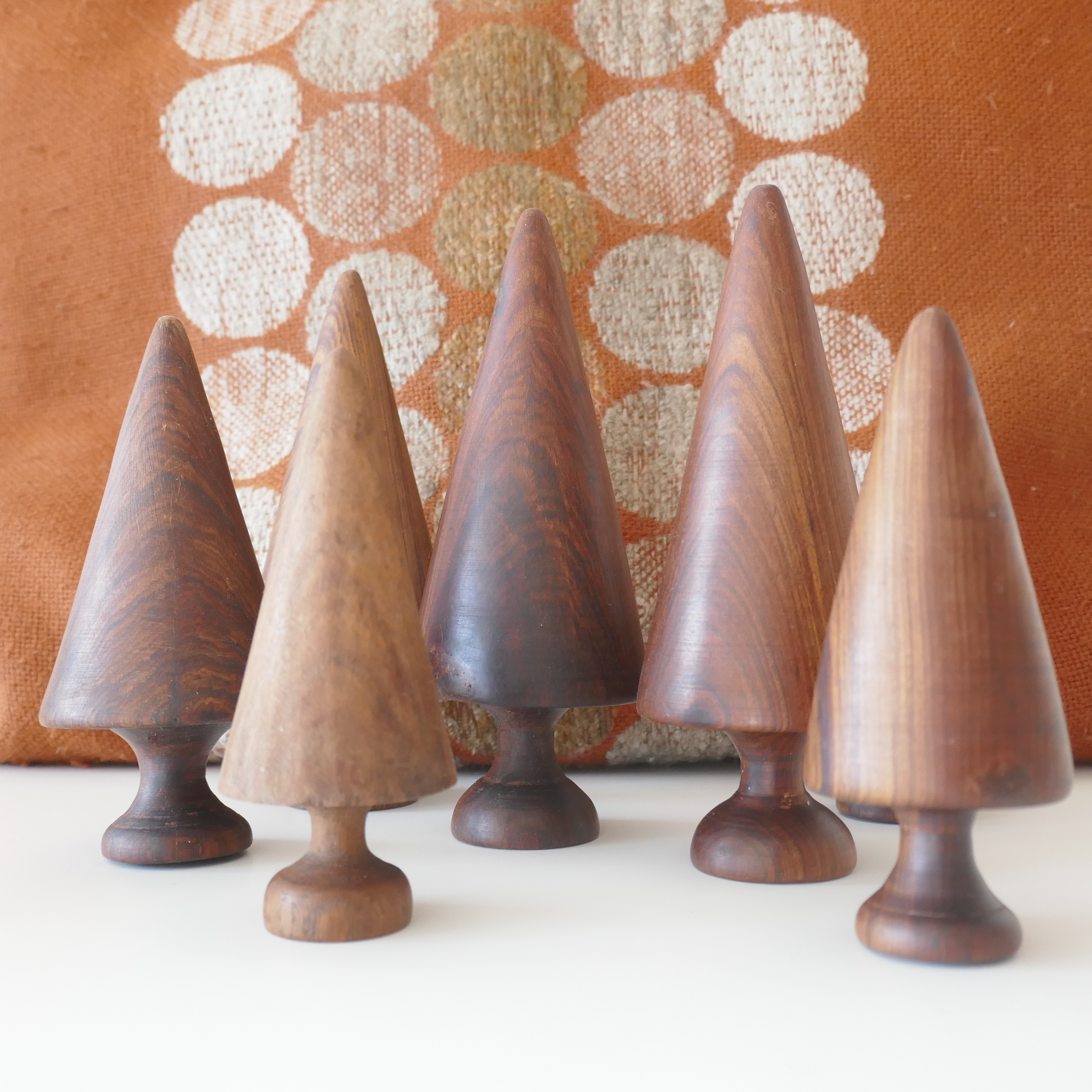 Baum aus recyceltem Holz S / M / L